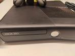 Xbox 360 met 2 controllers., Games en Spelcomputers, Ophalen of Verzenden, Met 2 controllers