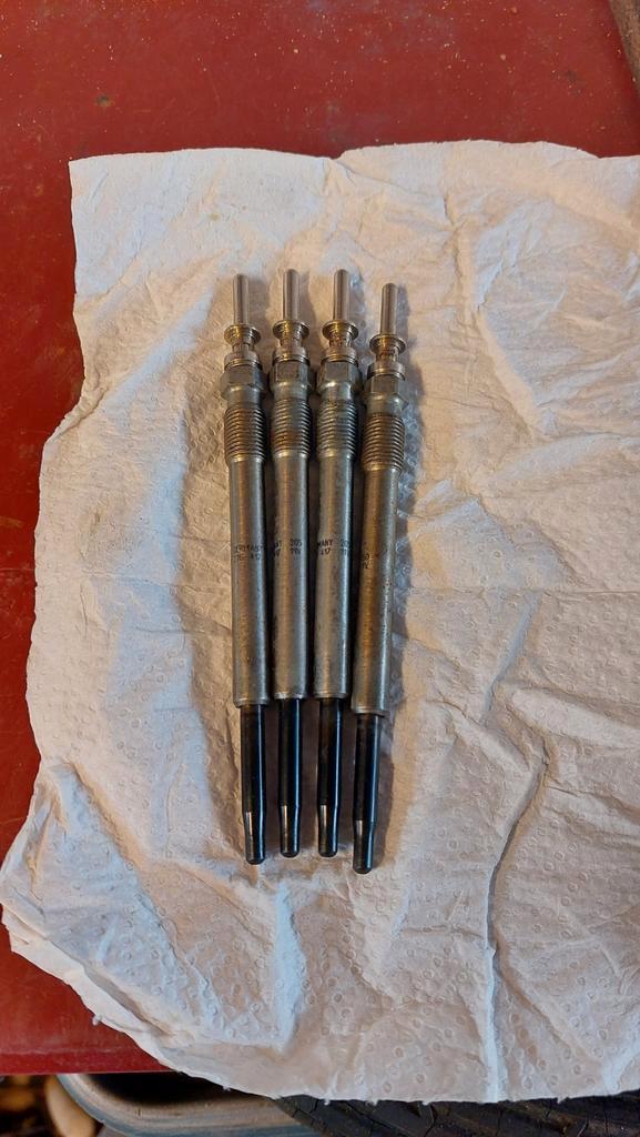 Dieselgloeibougie, Opel, Saab, ISUZU,, Auto-onderdelen, Motor en Toebehoren, Opel, Saab, Nieuw, Ophalen of Verzenden