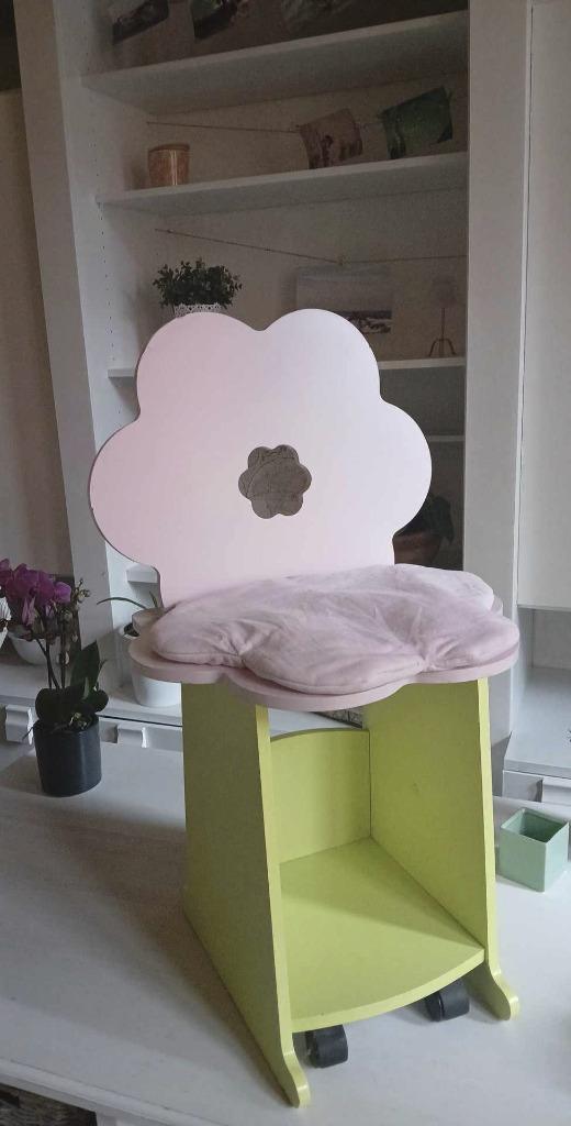 Houten kinderzitje/stoel op wielen, Kinderen en Baby's, Kinderstoelen, Gebruikt, Overige typen, Ophalen