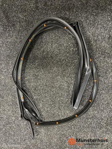 Deurrubber rechtsachter Jaguar XF X250 ('08-'15) C2Z27141 beschikbaar voor biedingen