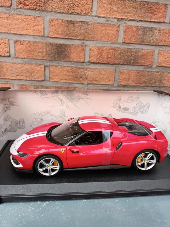 Schaalmodel ferrari assetto, ongeopend in doos., Hobby en Vrije tijd, Modelauto's | 1:18, Zo goed als nieuw, Ophalen of Verzenden