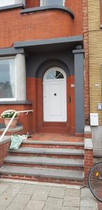 Art Deco woning met 3 slaapkamers, garage en tuin te Edegem, Immo, Huizen te huur