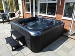 Nieuwe korting -40%  Jacuzzi 5 plaatsen 220V, Ophalen of Verzenden, Nieuw, Pomp, Vast