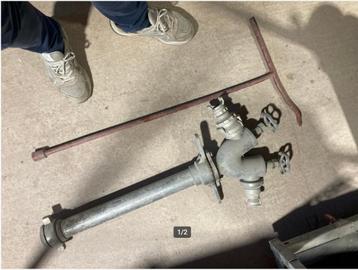 standpijp , hydrant en sleutel beschikbaar voor biedingen