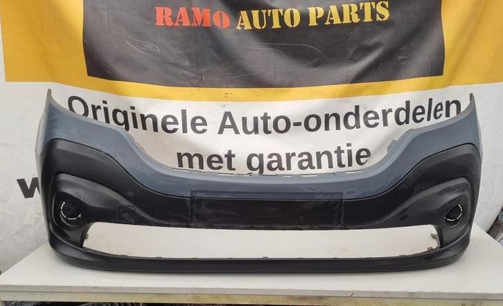 BUMPER Renault Trafic 3 2014-2021 VOORBUMPER, Auto-onderdelen, Carrosserie, Bumper, Voor, Gebruikt, Ophalen of Verzenden