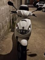 TE KOOP SCOOTER PEUGEOT KLASSE B PRIJS IS  850 EUR  goed kop, Vélos & Vélomoteurs, 49 cm³, Classe B (45 km/h), Enlèvement, Utilisé