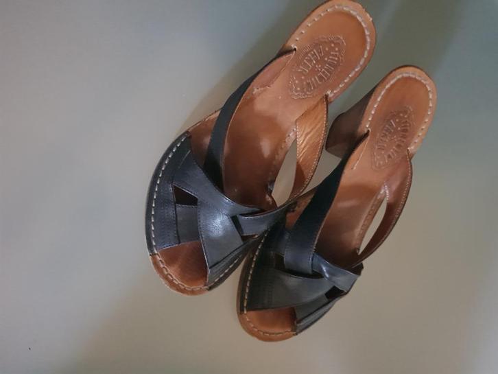 Super koopje Fiorentini + Baker, instapper maat 38, Kleding | Dames, Schoenen, Zo goed als nieuw, Instappers, Zwart, Ophalen of Verzenden