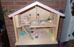 ++ Houten poppenhuis met inrichting, Ophalen of Verzenden, Zo goed als nieuw, Poppenhuis
