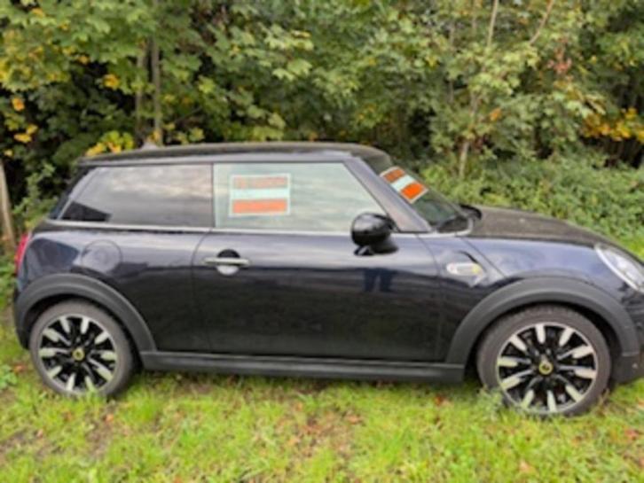 Mini Cooper E, Auto's, Mini, Particulier, Cooper, Achteruitrijcamera, Adaptieve lichten, Adaptive Cruise Control, Airbags, Airconditioning