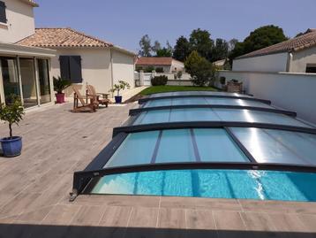 L'abri piscine le ciel de votre bassin beschikbaar voor biedingen
