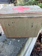 Boîte métallique ww2 ancien téléphone ou Médical, Enlèvement ou Envoi