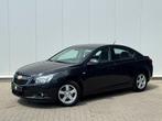 ✅ Chevrolet Cruze 1.6i GARANTIE Airco Navi CruiseC Parksens, Voorwielaandrijving, Stof, Zwart, 4 cilinders