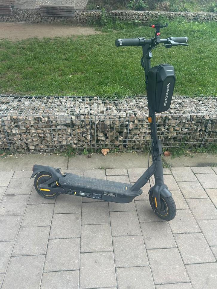 Ninebot G2 Max – 35 km/u, Fietsen en Brommers, Steps, Zo goed als nieuw, Elektrische step (E-scooter), Ophalen