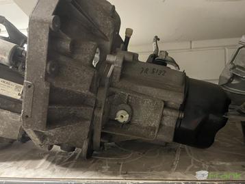 versnellingsbak code jr5132 Nissan Qashqai j10  1.6 16 v beschikbaar voor biedingen