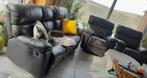 Salon canapé fauteuils 5 places cuir choco URGENT DOIT PARTI, Huis en Inrichting, Zetels | Zetels, Metaal, Rechte bank, Gebruikt