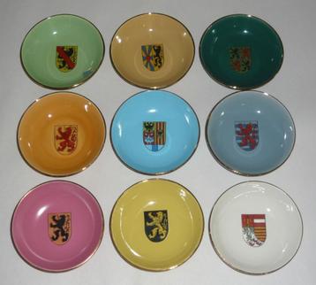 BOCH FRERES 9 SCHAALTJES WAPENSCHILD 9 PROVINCIES CA 1955 beschikbaar voor biedingen
