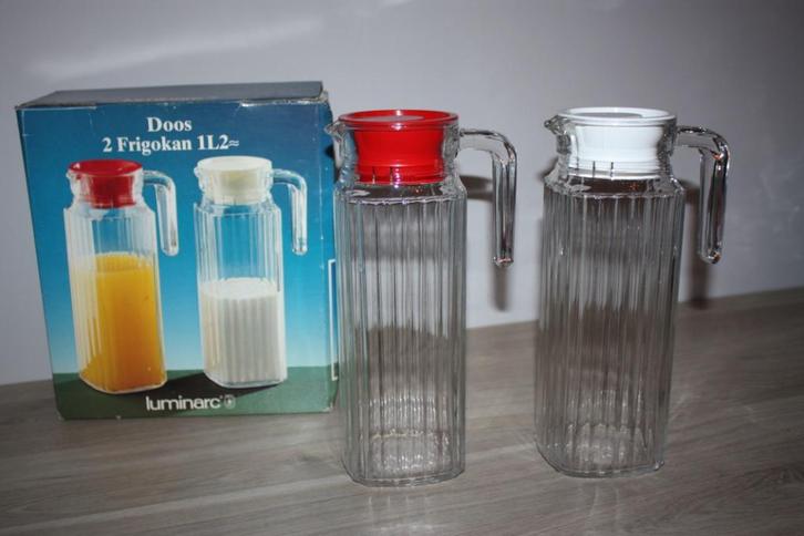 Luminarc , 2x Frigokan 1,2 L  ,1992 glas plastic afsluitdop, Verzamelen, Retro, Huis en Inrichting, Ophalen of Verzenden
