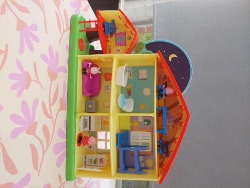 Peppa Pig huis dag& nacht, Kinderen en Baby's, Speelgoed | Poppenhuizen, Zo goed als nieuw, Ophalen