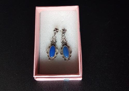 Zilveren Art Nouveau oorbellen met blue stone inleg, Antiek en Kunst, Antiek | Zilver en Goud, Zilver, Ophalen of Verzenden
