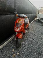 Piaggio nrg mc2 scuderia ferrari, Fietsen en Brommers, Ophalen, NRG