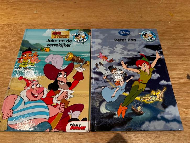 2 Disney boeken thema Peter Pan, Boeken, Kinderboeken | Jeugd | onder 10 jaar, Zo goed als nieuw, Sprookjes, Ophalen of Verzenden