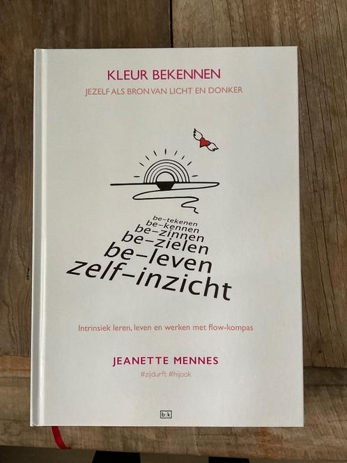 GRATIS BIJ 1 AANKOOP Kleur bekennen Jeanette Mennes 2021, Livres, Ésotérisme & Spiritualité, Comme neuf, Autres types, Spiritualité en général