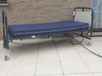 Elektrisch ziekenhuisbed + matras, Huis en Inrichting, Ophalen, Gebruikt, 90 cm, Eenpersoons
