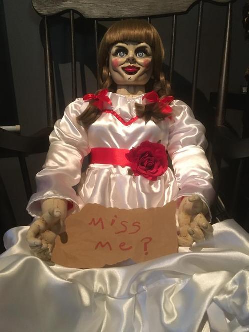 lifesize custom Annabelle doll (schommelstoel optioneel), Verzamelen, Film en Tv, Zo goed als nieuw, Film, Beeldje, Replica of Model