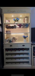 Buffetkast waar wijnflessen in kunnen met ledverlichting, Ophalen, Zo goed als nieuw