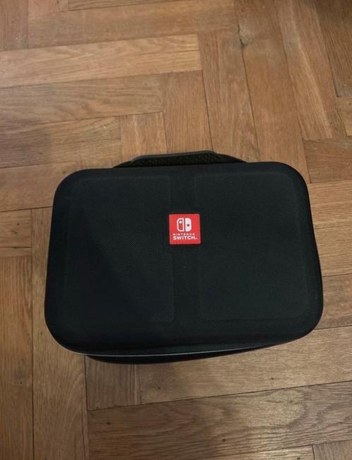 Nintendo switch met accessories, Games en Spelcomputers, Spelcomputers | Nintendo Switch, Gebruikt, Switch Original, Met 1 controller