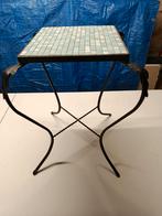 Petite table avec carrelage mosaïque, Antique, Moins de 55 cm, Carré, Enlèvement