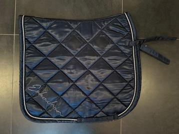 Eskadron dressuur dekje beschikbaar voor biedingen