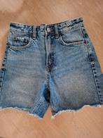 Nieuwstaat jeansshort Pull&Bear maat 34, Kort, Blauw, Ophalen of Verzenden, Zo goed als nieuw