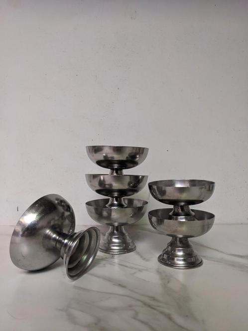vintage Inox / RVS coupes, Huis en Inrichting, Keuken | Servies, Zo goed als nieuw, Kom(men), Overige materialen, Ophalen of Verzenden