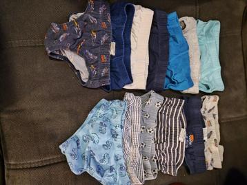 Lot de 13 slips taille 6 ans beschikbaar voor biedingen