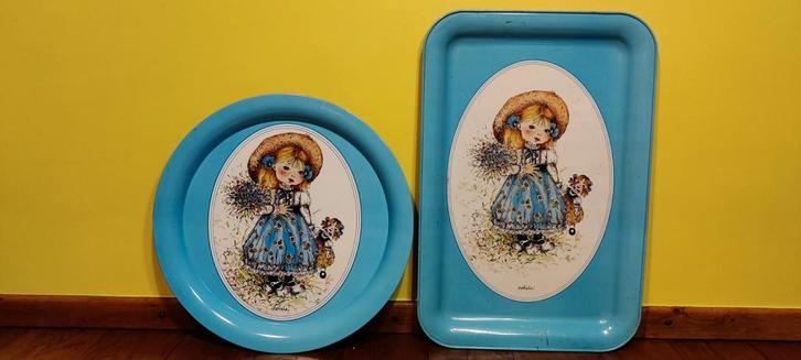 plateaux vintage dans le style « Holly hobby », Maison & Meubles, Accessoires pour la Maison | Sous-verres & Sous-plats, Utilisé