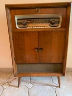 Vintage Radio platenspeler kast, Antiek en Kunst, Antiek | Tv's en Audio, Ophalen