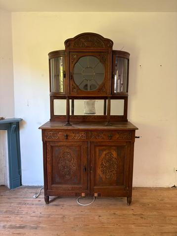 Armoire buffet avec miroir en deux partie beschikbaar voor biedingen