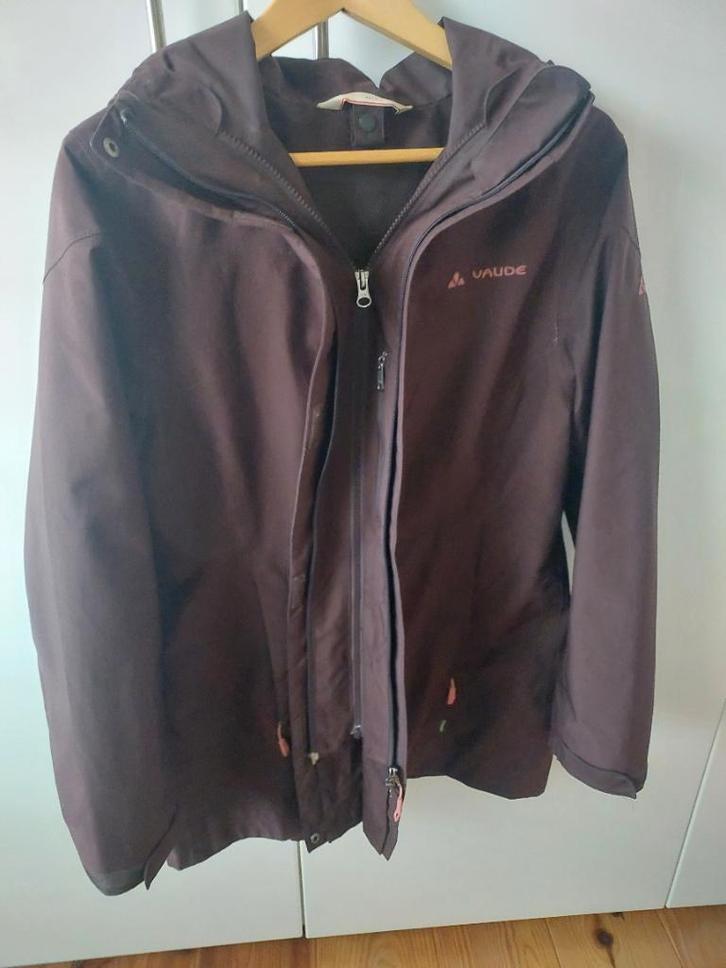 Wind- en waterdichte jas Vaude, Kleding | Dames, Jassen | Winter, Zo goed als nieuw, Maat 42/44 (L), Paars, Ophalen of Verzenden