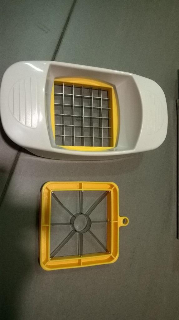 aardappel en fruit snijder alsook mandoline set deze is rood, Huis en Inrichting, Keuken | Keukenbenodigdheden, Zo goed als nieuw