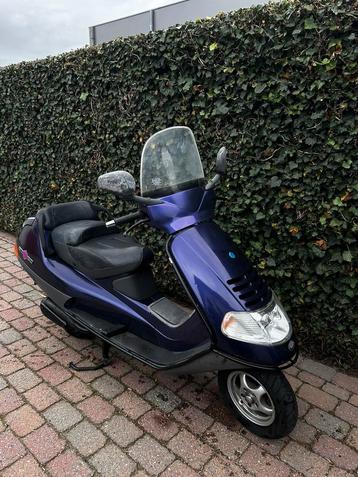 Piaggio hexagon 150cc (duitse papieren)