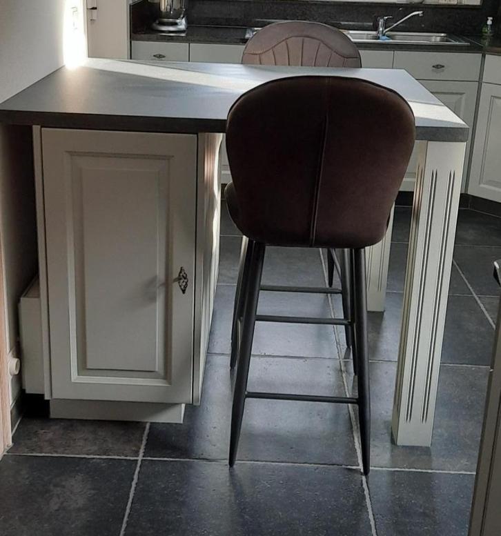 keukeneiland te koop met 2 barstoelen, Huis en Inrichting, Keuken | Keukenelementen, Zo goed als nieuw, Grijs, Ophalen