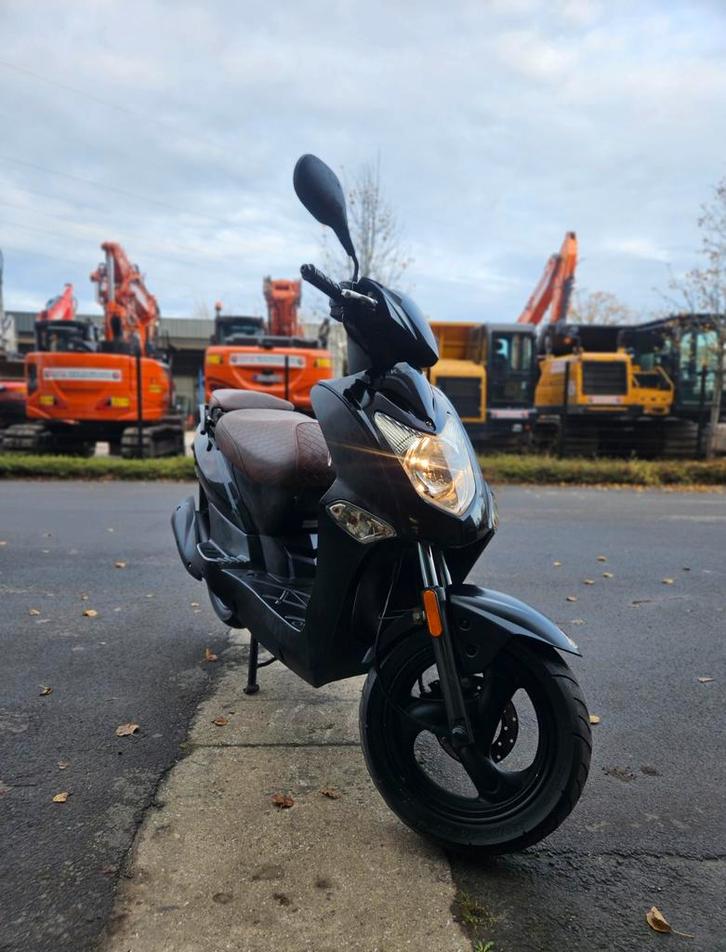 Kymco Agility 12 inch 50cc klasse A 2008 - 11.752 km, Fietsen en Brommers, Scooters | Kymco, Gebruikt, Agility, Klasse A (25 km/u)