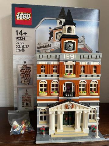 Lego Modular Town Hall (10224) beschikbaar voor biedingen