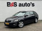 Skoda Octavia Combi 1.4 TSI Style 150pk Carplay Navigatie Cl, Autos, Skoda, Boîte manuelle, Système de navigation, Noir, Break