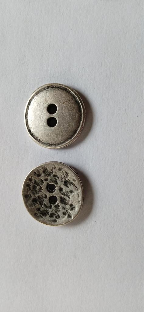 Bouton argenté ancien, Hobby & Loisirs créatifs, Bricolage, Neuf, Matériel, Enlèvement ou Envoi