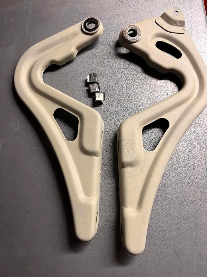 PORSCHE 911 F/G Scharnier motorkap, Auto-onderdelen, Carrosserie, Motorkap, Porsche, Voor, Ophalen of Verzenden