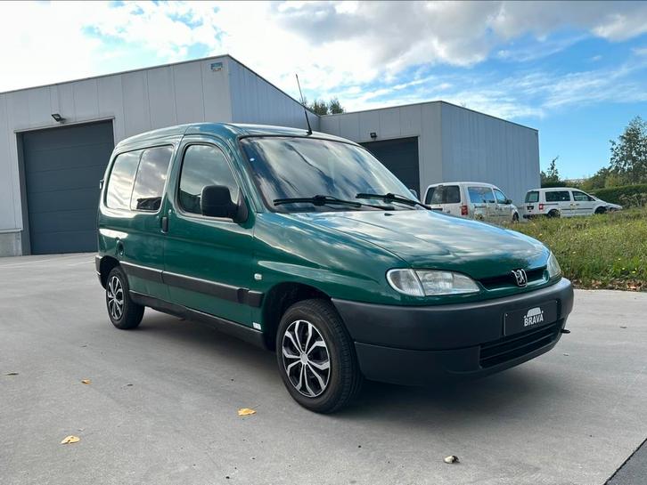 Peugeot partner 74dkm benzine, Auto's, Peugeot, Particulier, Partner, Benzine, Overige carrosserie, 4 deurs, Handgeschakeld, Groen