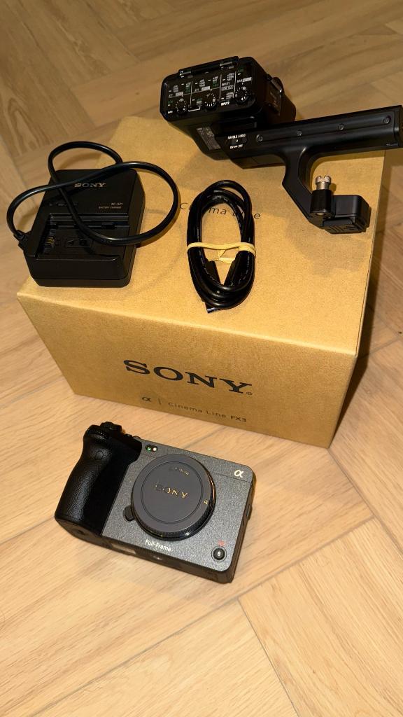 Sony FX3 body Cinema Line + XLR-handgreepunit + Garantie, Audio, Tv en Foto, Videocamera's Digitaal, Zo goed als nieuw, Camera