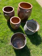 2 koperen ketels en 3 stenen potten ( grootste is gebarst ), Tuin en Terras, Ophalen of Verzenden, Zo goed als nieuw